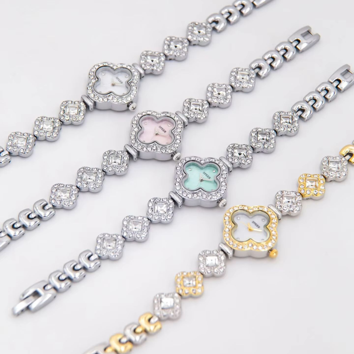 Vintage Watch Crystal - Four‑Leaf Clover Full Diamond Quartz Watch